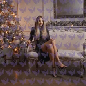 Имя: Соленн, Возраст: 24, Грудь: 1