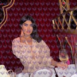 Имя: Sulny, Возраст: 27, Грудь: 2