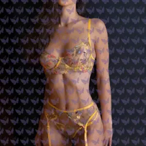 Имя: Талия, Возраст: 28, Грудь: 1