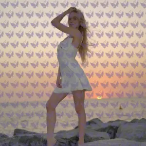 Имя: Тара, Возраст: 21, Грудь: 1