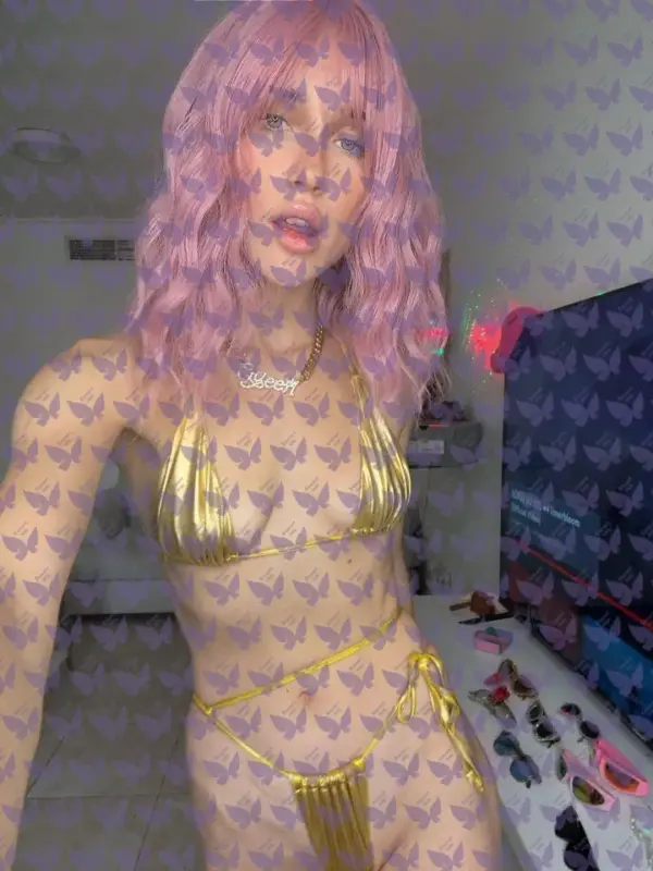 Имя: Тати, Возраст: 23, Грудь: 2