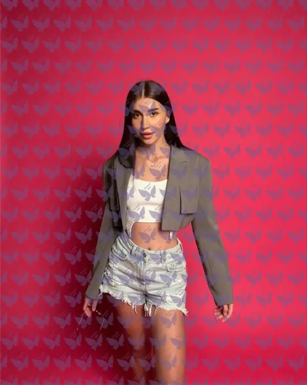 Имя: Теодора, Возраст: 21, Грудь: 2