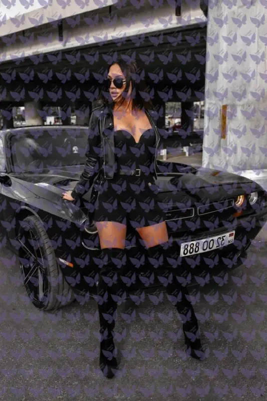 Имя: Урсула, Возраст: 26, Грудь: 1