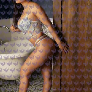 Имя: Валерия, Возраст: 29, Грудь: 3