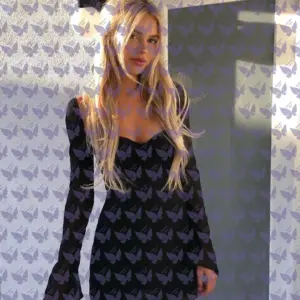 Имя: Венера, Возраст: 20, Грудь: 2