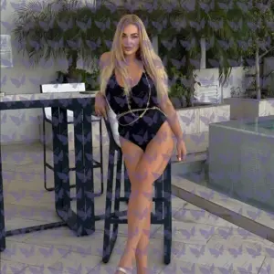 Имя: Вероника, Возраст: 25, Грудь: 3