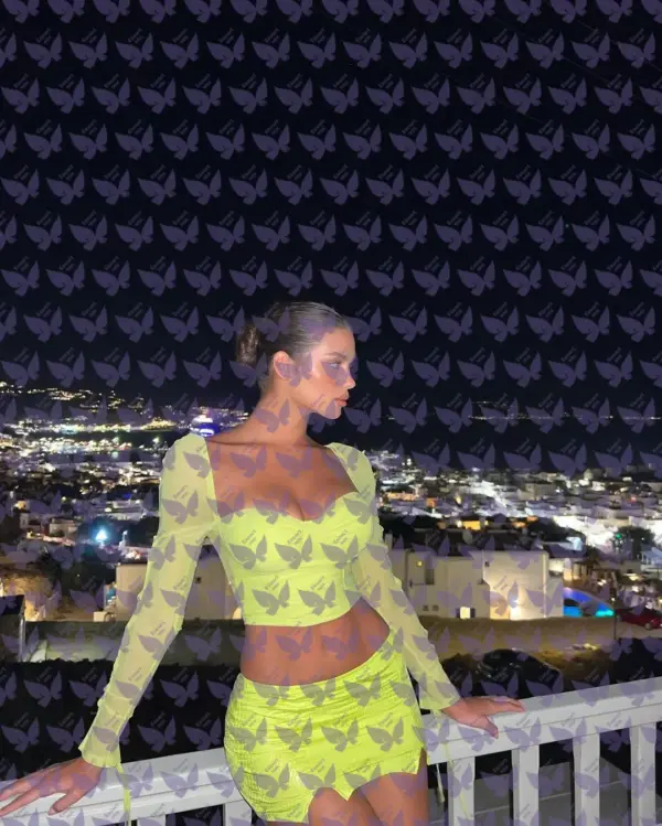 Имя: Веспер, Возраст: 23, Грудь: 3