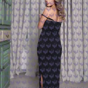 Имя: Вианна, Возраст: 23, Грудь: 1