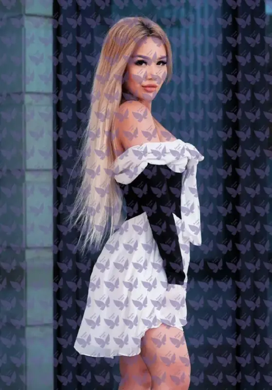 Имя: Викки, Возраст: 26, Грудь: 3