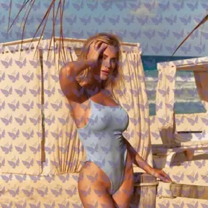 Имя: Виктория, Возраст: 25, Грудь: 3