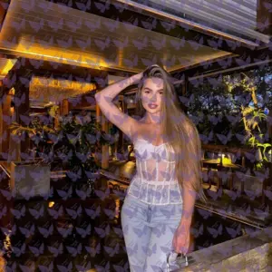 Имя: Виктория, Возраст: 25, Грудь: 2