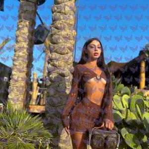 Имя: Виолетта, Возраст: 23, Грудь: 2