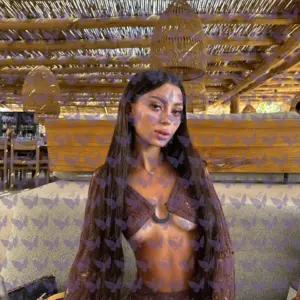 Имя: Виолетта, Возраст: 23, Грудь: 2