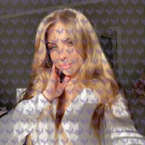 Имя: Хейли, Возраст: 23, Грудь: 1