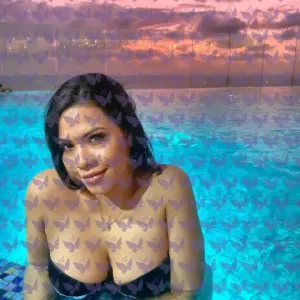 Имя: Хлоя, Возраст: 25, Грудь: 4