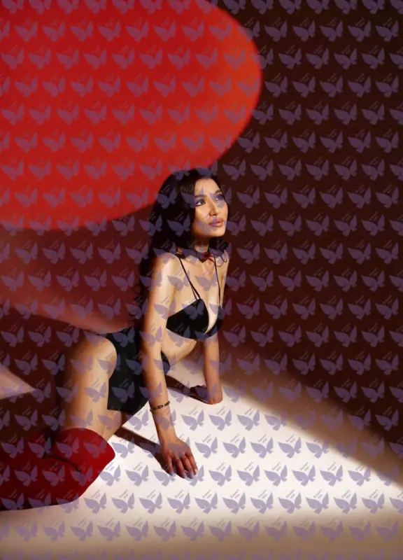 Имя: Зара, Возраст: 29, Грудь: 3