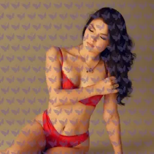 Имя: Зара, Возраст: 22, Грудь: 2