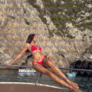 Имя: Зарина, Возраст: 23, Грудь: 2