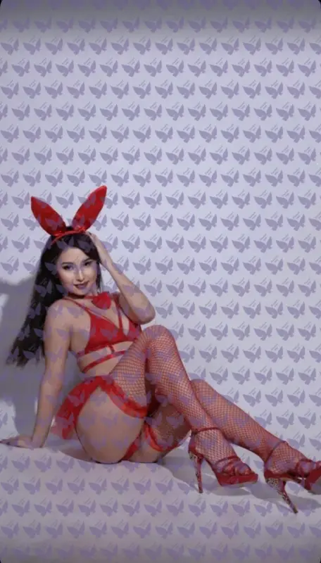 Имя: Жасмин, Возраст: 22, Грудь: 1