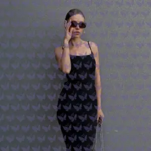 Имя: Захра, Возраст: 25, Грудь: 1