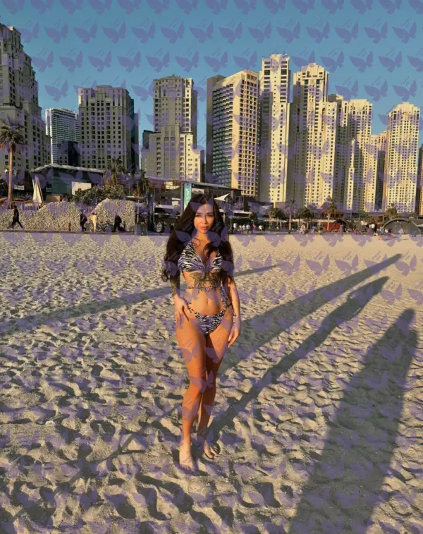 Имя: Злата, Возраст: 25, Грудь: 4