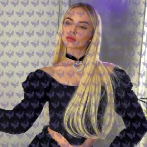 Имя: Зоэль, Возраст: 22, Грудь: 2