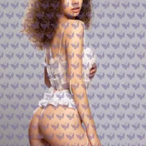 Имя: Зои, Возраст: 19, Грудь: 1